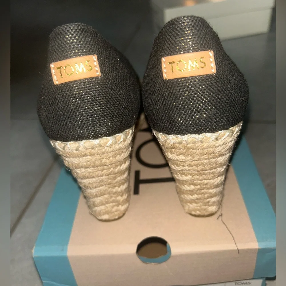 TOMS Michelle Black Wedge Shoes Size 6.5